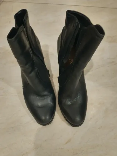 Bota de couro
