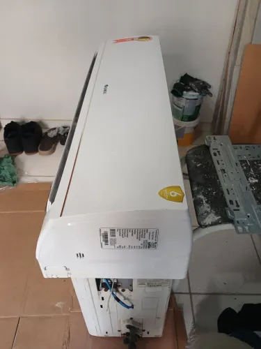 Ar Condicionado 12btu com defeito