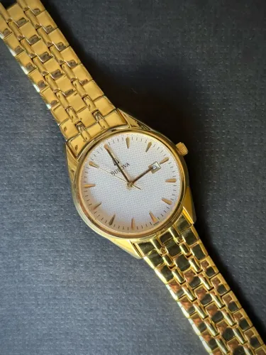 Relógio Bulova Quartz Vintage