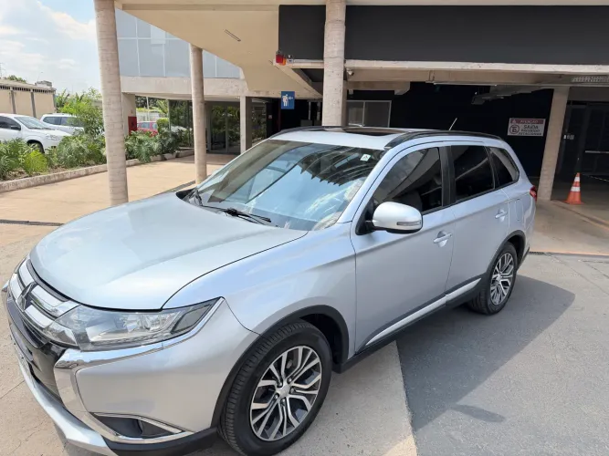 Mitsubishi Outlander 2.0 16V 160cv Aut. 2016