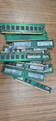 Memórias DDR 2 1 GB Cada