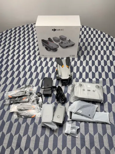 DRONE DJI AIR 2s FLY MORE COMBO (não envio)