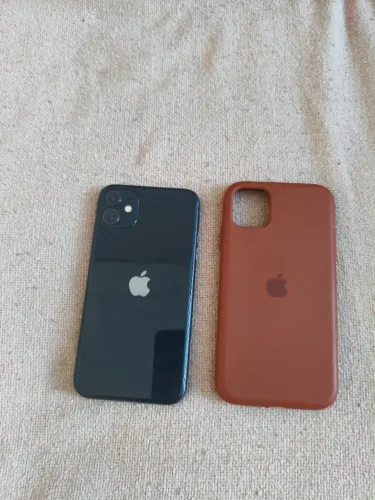 iPhone 11 em ótimo estado