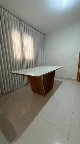 Mesa de madeira NOVA 