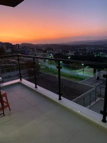 Casa de condomínio para venda com 545 metros com 4 Suítes em Alphaville- Santana de Parna