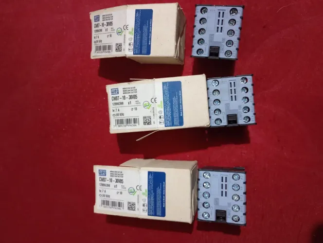 3 Minicontator tripolar Weg 7A 24V 1NA cw07 - 10 - 30V05