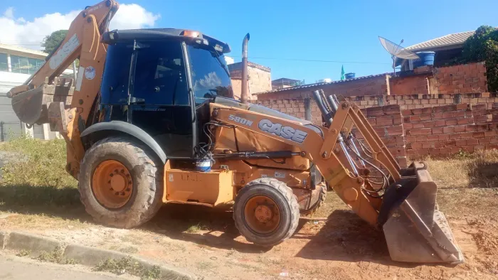 Retroescavadeira Case 4x4