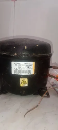 Motor de geladeira pra vender não sei explicar as condições de funcionamento.