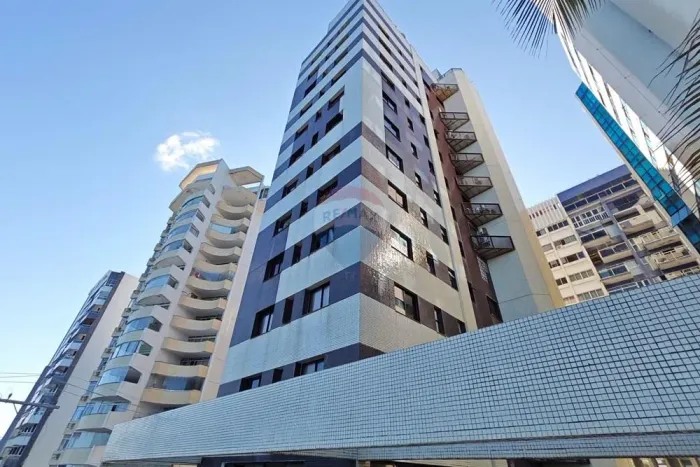 Avenida Boa Viagem, 03 quartos, 01 suíte, dependência completa de serviço, 01 vaga de gara