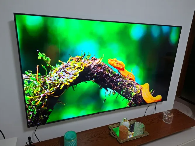 SMART TV 75" 4K QD-MINI LED HDMI 2.1 144 HZ VRR MODELO 75C6K 2 MESES DE USO