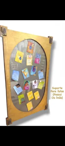 Quadro para avisos ou fotos.
