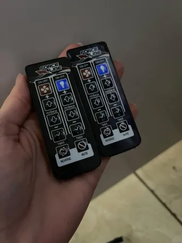2 ventiladores de teto