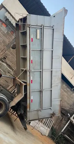Vendo laterais de caminhão