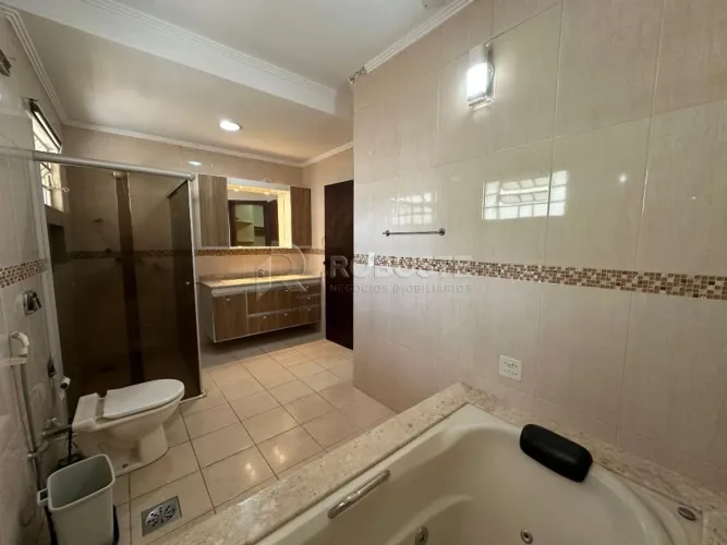 Venda de Casas / Sobrado na cidade de Botucatu