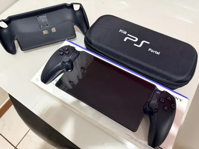 PlayStation Portal Midnight Black