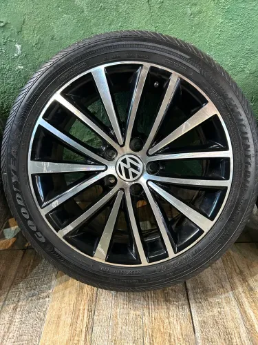 Rodas aro 17 com pneus 