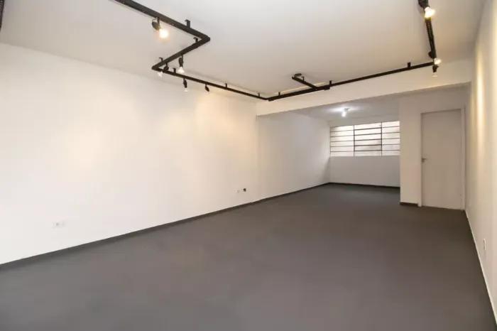 Sala/Conjunto Comercial em SANTA FELICIDADE com 36m²