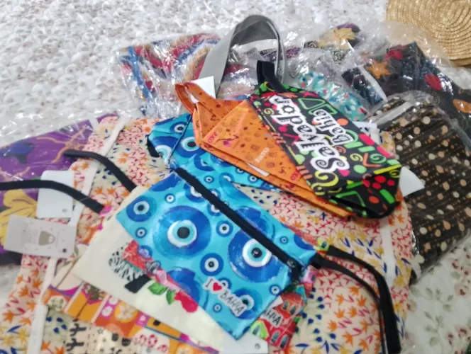 Bolsas e acessórios feminino.