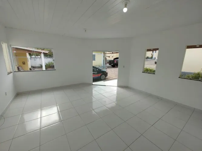 LOCAÇÃO CASA 02 QUARTOS RESIDENCIAL FECHADO NA AV. LITORÂNEA | CALHAU