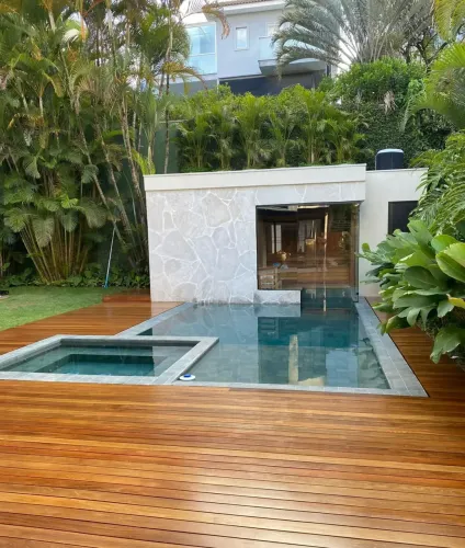 Casa moderna para aluguel e venda no Residencial 1 em Alphaville