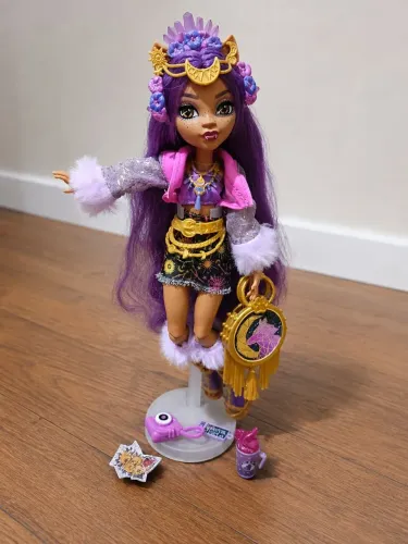 Monster high g3 Clawdeen fest