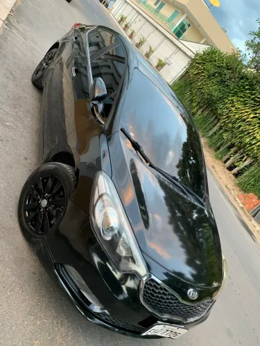 Kia Motors Cerato 1.6 16V Flex Aut. 2015