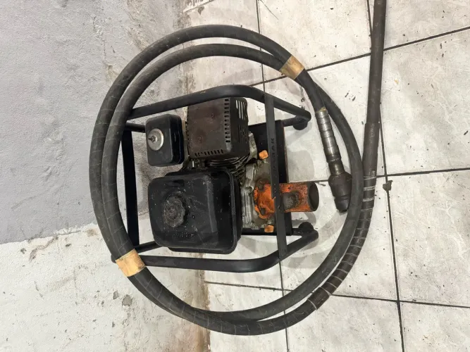 Motor 5.5 HP com magote de vibrador