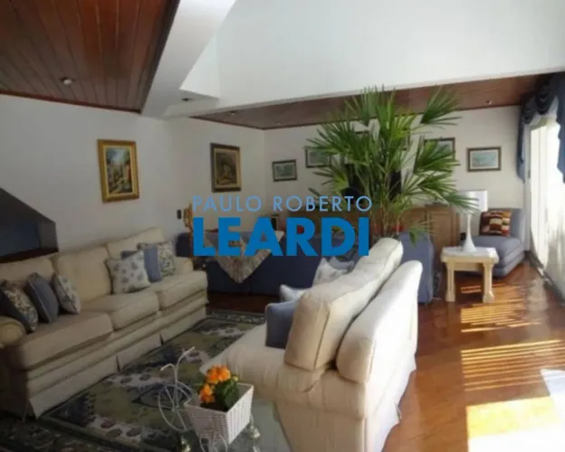 CASA EM CONDOMÍNIO - ALPHAVILLE 10 - SP