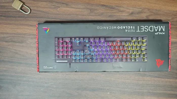 TECLADO GAMER KNUP TE114. Teclado novo, nunca usado.