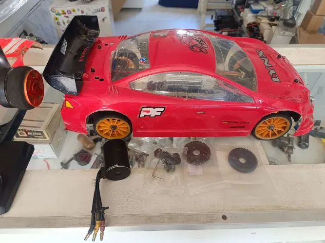 Carrinho controle remoto elétrico completo!