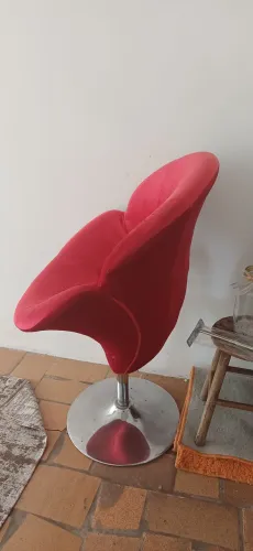 Vende poltrona tulipa