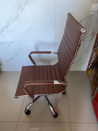 Cadeira de Escritório ajustável