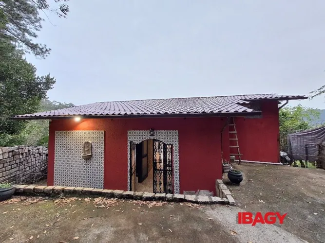 Excelente Casa 2 dormitório(s) em João Paulo - Florianópolis