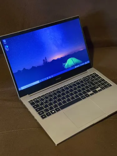 Notebook Samsung Processador i3 décima geração 4ram SSD 128gb + HD 1tb tela 15.6