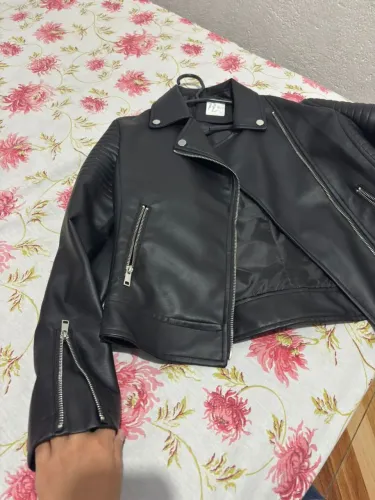 Vendo jaqueta de couro feminino
