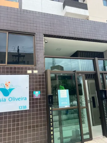 APARTAMENTO À VENDA/ALUGUEL ED. VANUZIA