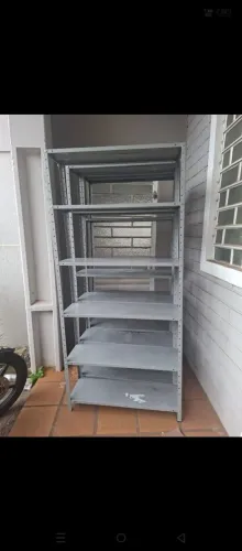 Estante de aço semi nova 