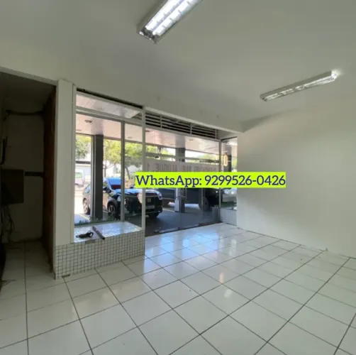 ALUGO LOJA NA AV. DJALMA BATISTA.