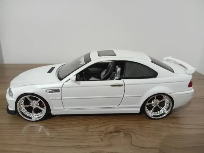 Miniatura 1:24 Jada BMW