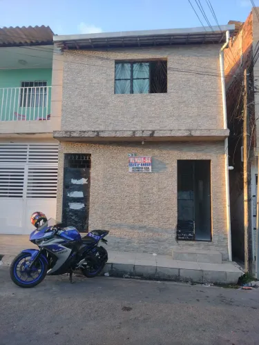 Alugo essa casa no Feitosa