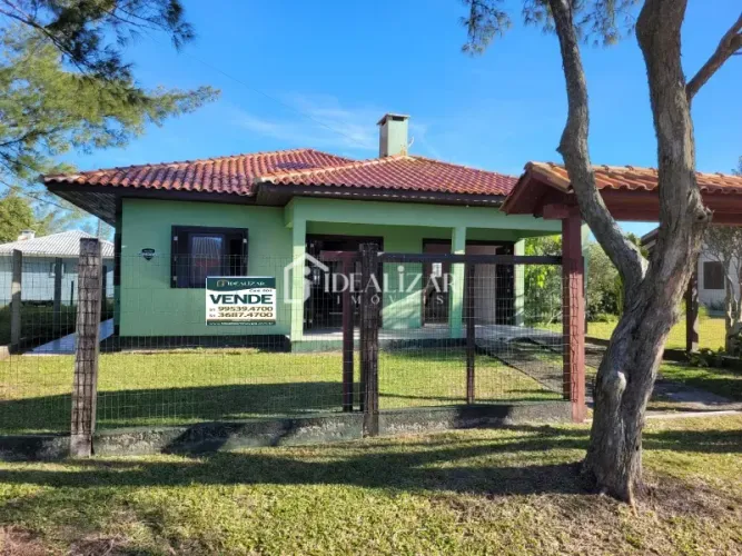 Casa com 4 dormitórios, na Praia de Marambaia, apenas 50 metros do mar