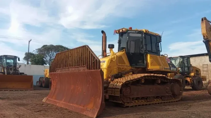 Trator de Esteira Komatsu 2023 D61EX