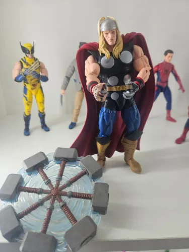 THOR RAGNAROK MARVEL LEGENDS 