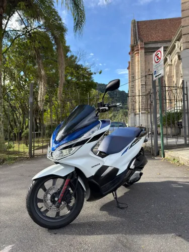PCX SPORT 2022 - ÚNICA DONA - MUITO NOVA