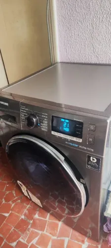 Lava e Seca com Ecobubble - Digital Inverter Inox 127V 10,2kg 
