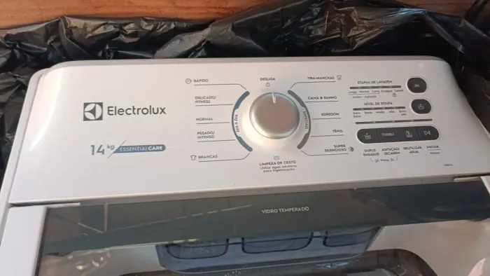 Máquina de Lavar Electrolux 14kg Essential Care (LED14) - Super Nova!