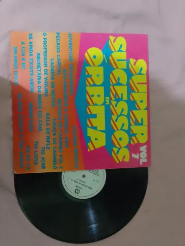 Vinil super sucessos em orbita