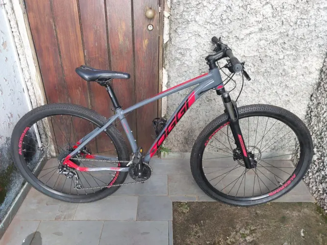 Bicicleta Oggi big Wheel 7.0 aro 29 - semi nova (2023/24) - tamanho M