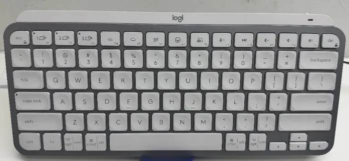 Teclado Logitech MX Keys Mini Bluetooth (Cinza Claro/Branco) - Impecável