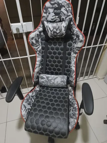 Cadeira Gamer Dazz reclinável e c/ braço 3d